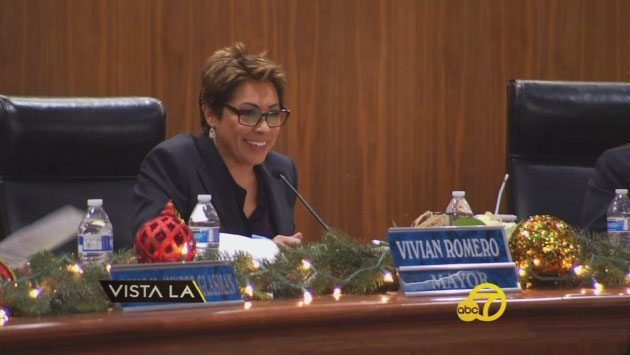 
<span>Vivian Romero, alcaldesa lesbiana y latina en el país de Trump</span>
