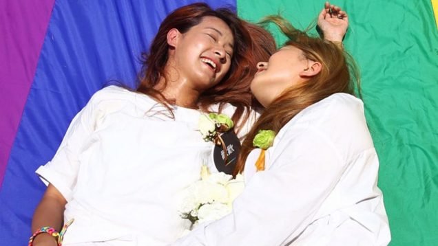 <span>Amber Wang y Kristin Huang hacen historia, la priemera pareja de lesbianas que se casa en Asia</span>
