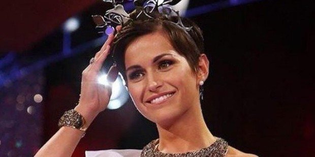 
<span>Miss Irlanda también sale del armario</span>
