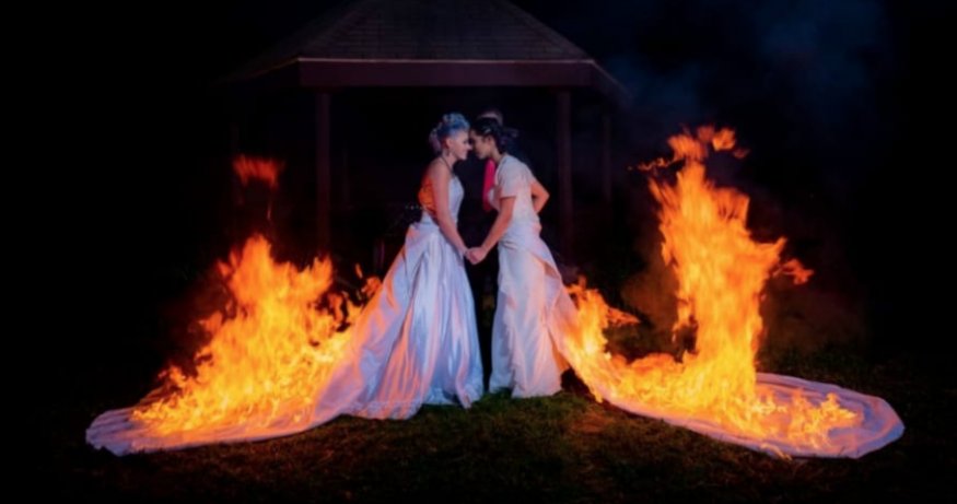 <span>Una boda lésbica en llamas se vuelve viral</span>
