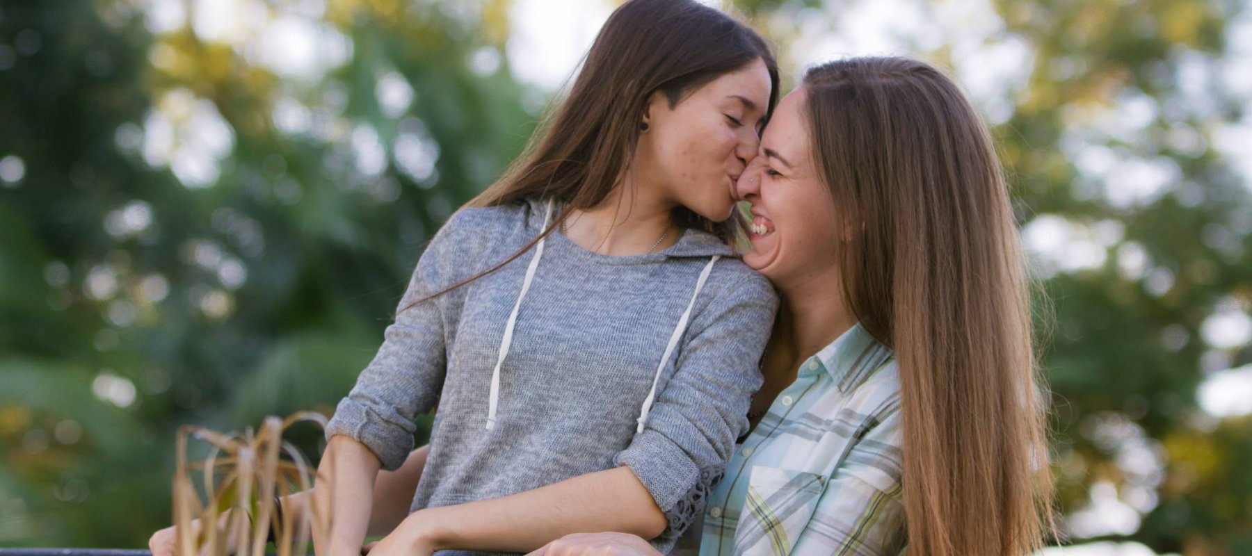 Amores y lesbiandramas en Tinder: hay cosas peores que estar soltera (y no ...