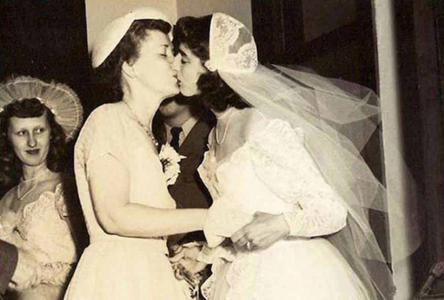 
<span>El siglo en que "ser lesbiana" estuvo de moda</span>
