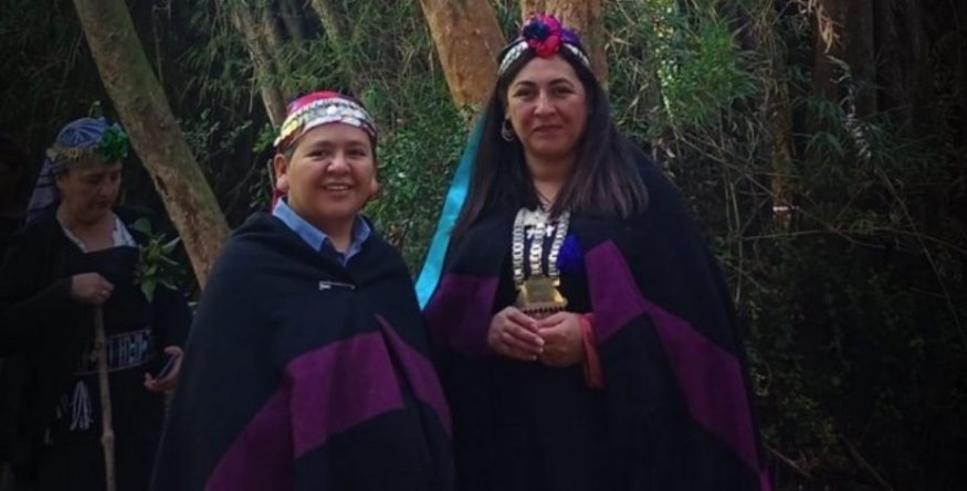 <span>Chile celebra el primer matrimonio lésbico mapuche de la historia</span>
