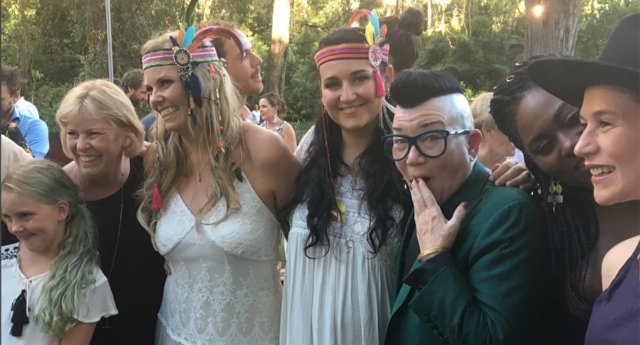 <span>Las actrices de OITNB aparecieron por sorpresa en una boda lésbica</span>
