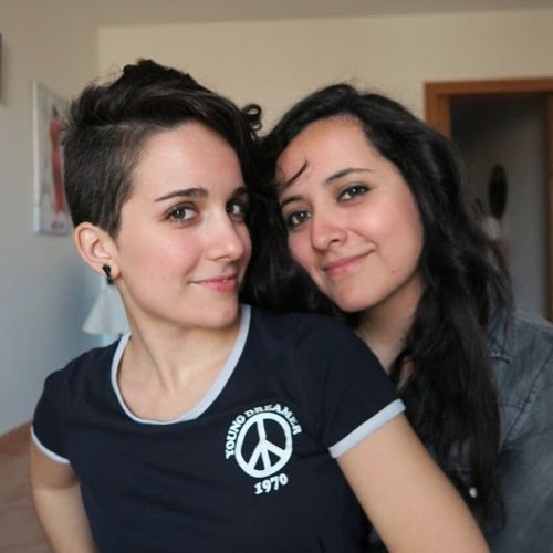 <span>AnayVaneVlogs, cuando el amor entre lesbianas triunfa a pesar de la distancia</span>
