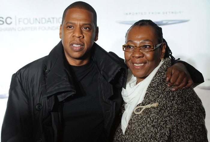 
<span>El rapero Jay Z dedica una canción de su último álbum a su madre lesbiana</span>
