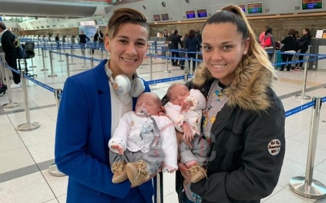 <span>Lorena Benítez, la jugadora del mundial de fútbol que acaba de ser madre de mellizos con su esposa</span>
